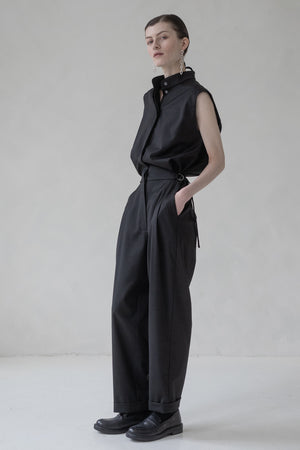 SLEEVELESS JUMPSUIT (BLACK, BEIGE)