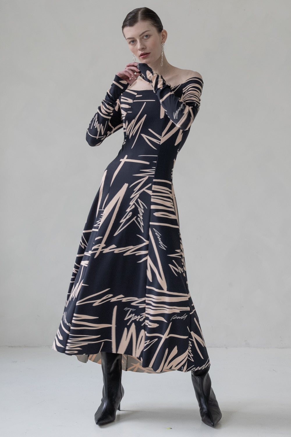 MIDI DRESS WITH PRINT (BLACK/BEIGE)