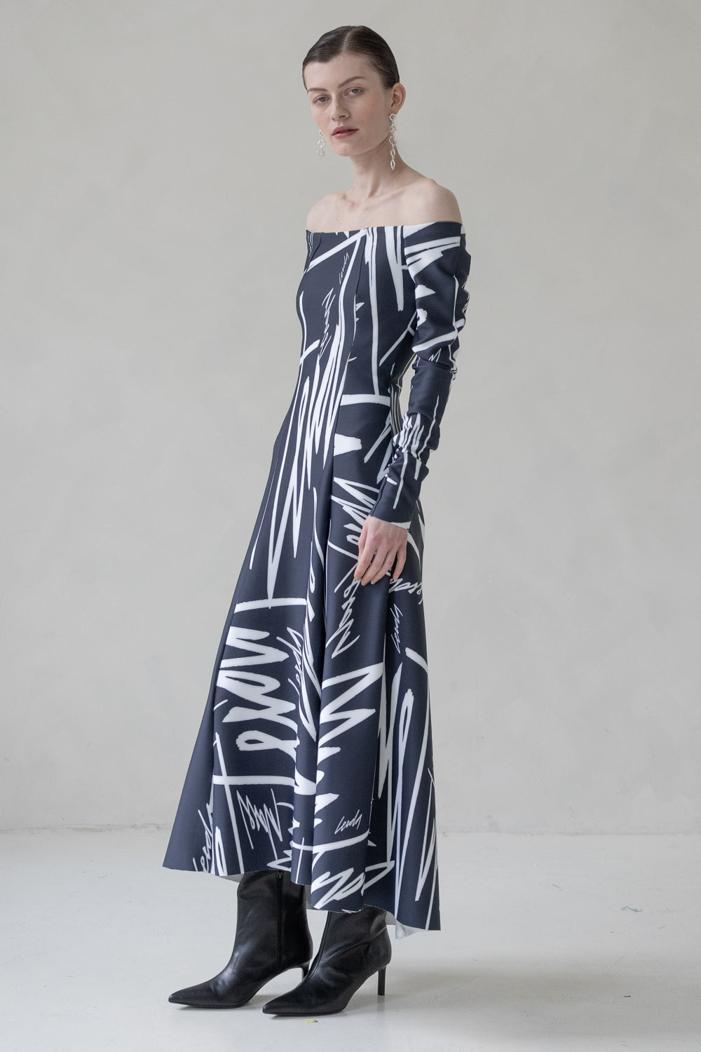 MIDI DRESS WITH PRINT (BLACK/WHITE)