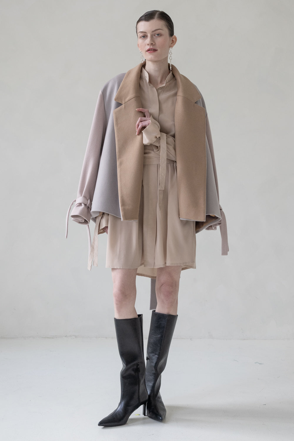 SHORT WOOL COAT "FOG"