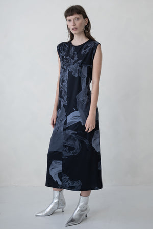 SLEEVELESS DRESS - DARK PRINT