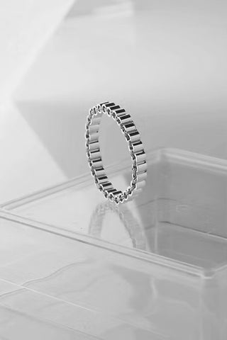 LOOPING EARRING (Ag 925/1000)