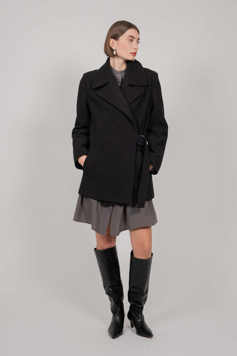 SHORT COAT BLACK
