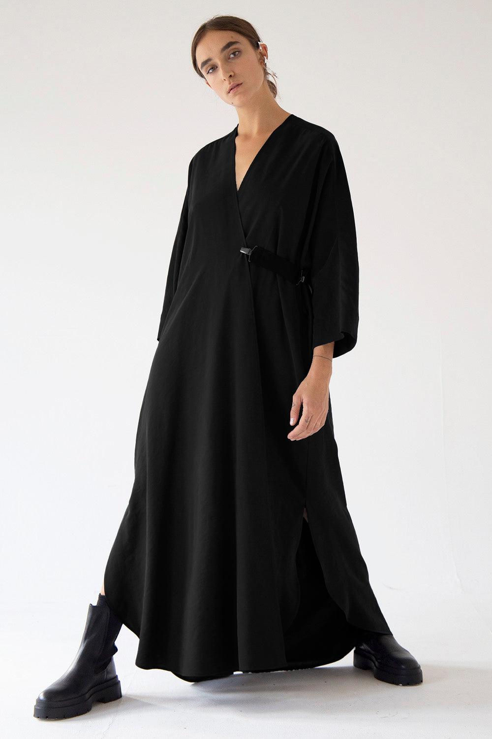 LINEN KIMONO DRESS - SAND, BLACK