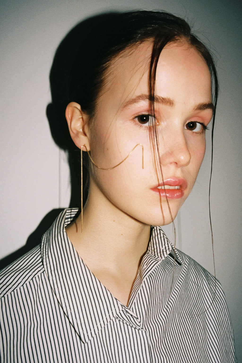 SASKIA DIEZ - SILVER OPEN SHORT FRINGE EARRINGS