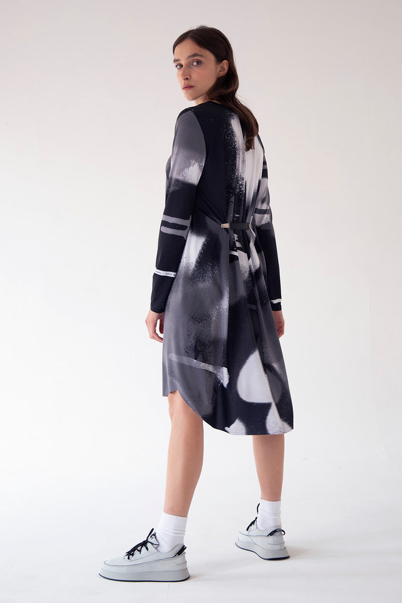 BASIC DRESS ROUND NECK LONG SLEEVES (CATCH ME - B&W, PINK)